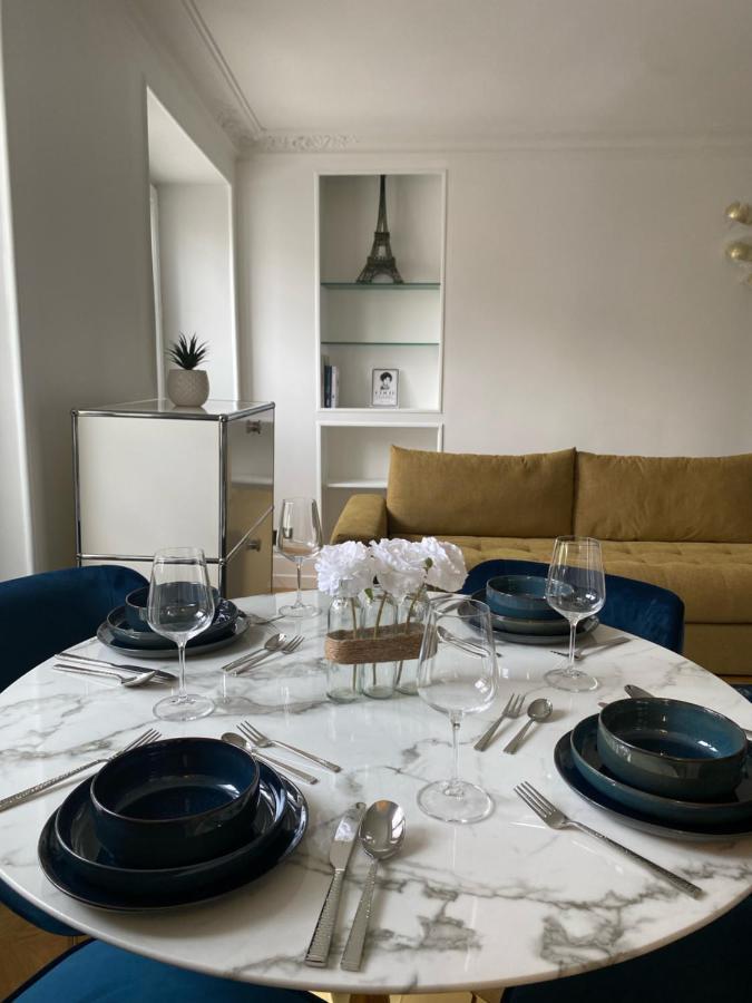 Studio Pres Des Champs-Elysees Paris Exterior photo